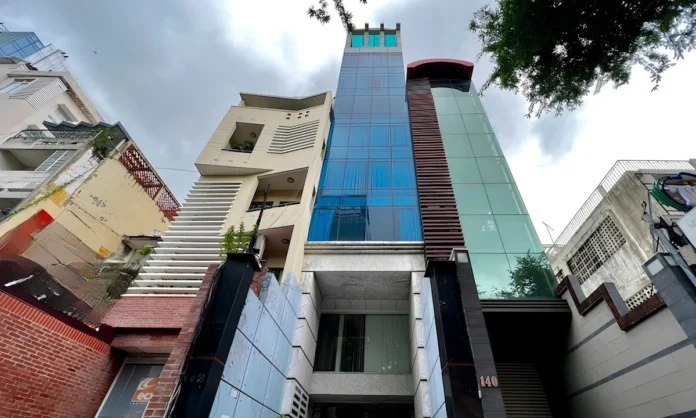 Đấu giá 4 nhà đất Trương Mỹ Lan bất thành: Khó tìm thanh khoản