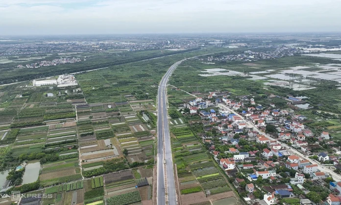 Có 2 tỷ mua chung cư Hà Nội hay đất Hưng Yên? Góc nhìn chuyên gia