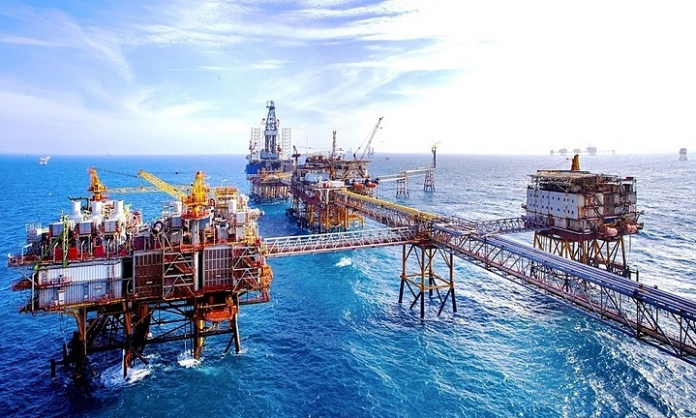 Sản lượng dầu tăng 10,4%: Bài toán tái cấu trúc ngành dầu khí