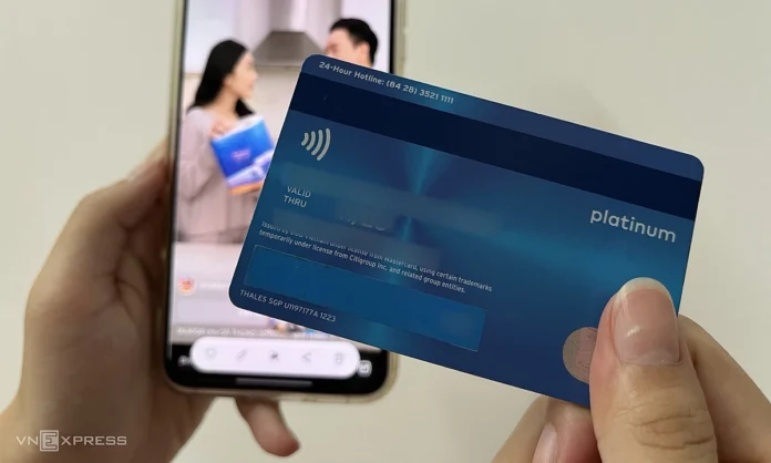 Lỗ hổng bảo mật thẻ tín dụng từ bẫy lừa đảo mua sắm online